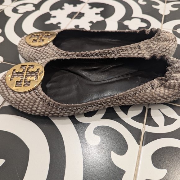 Tory Burch Reva Textured Calf Hair - Picture 2 of 10